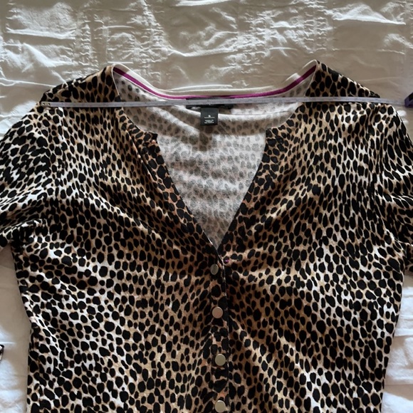 EUC WHBM leopard Cardigan - Sz S - Picture 8 of 8